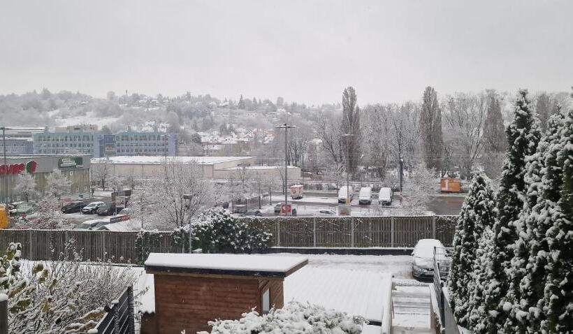 침실 3개 아파트, Rooms & Apartments Schwäbisch Gmünd