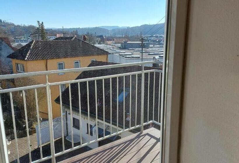 침실 3개 아파트, Rooms & Apartments Schwäbisch Gmünd