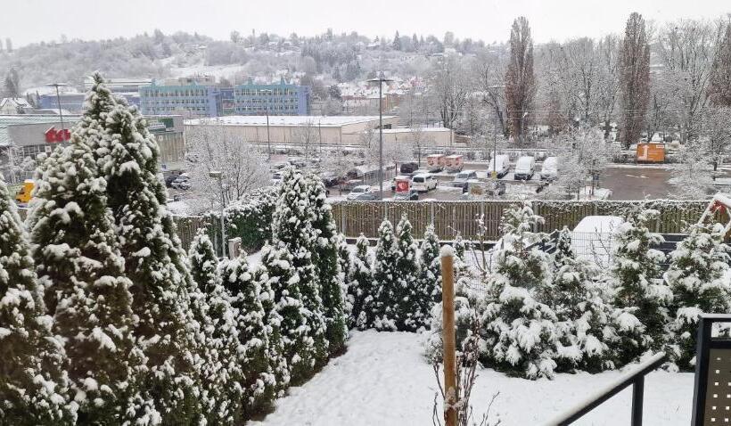Апартаменты 3 Спальни, Rooms & Apartments Schwäbisch Gmünd