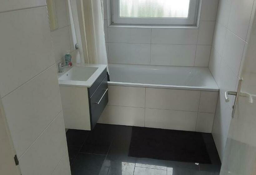 스탠다드 싱글 룸 공동욕실, Rooms & Apartments Schwäbisch Gmünd