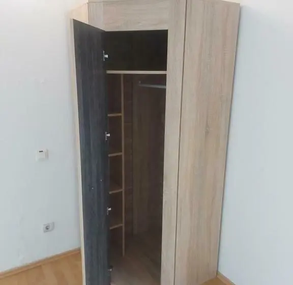 バスルーム共有のシングルスタンダード, Rooms & Apartments Schwäbisch Gmünd