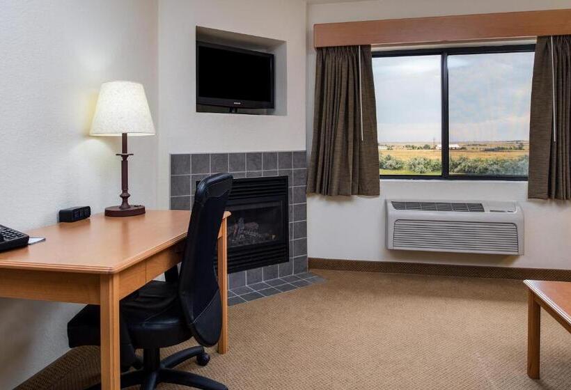 جناح مزود بجاكوزى, Americinn By Wyndham Belle Fourche