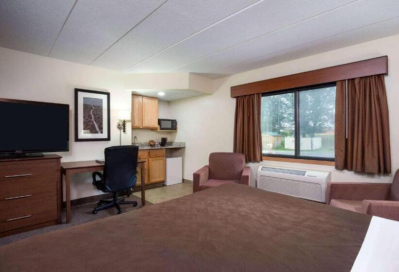 غرفة قياسية سرير كينج لذوى الإحتياجات الخاصة, Americinn By Wyndham Tomah