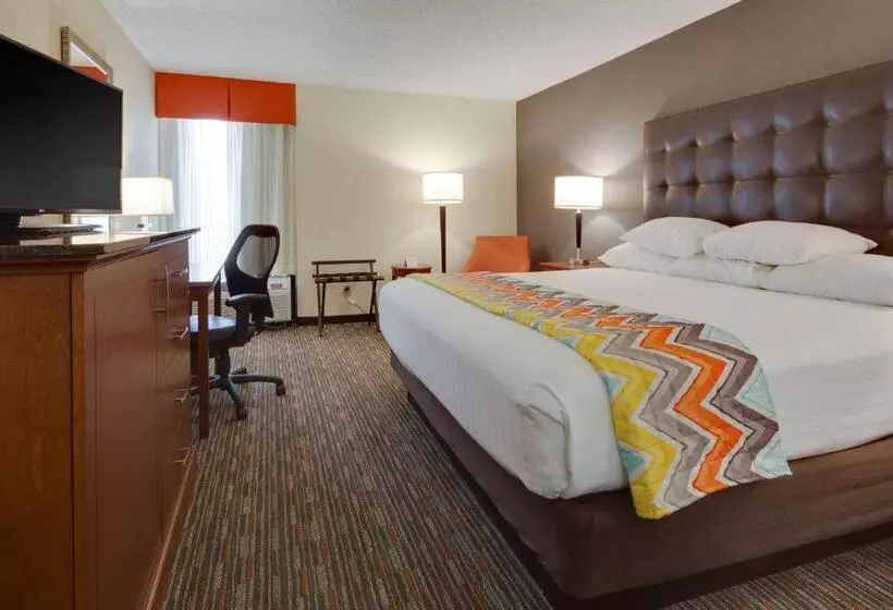 キングサイズベッドのスーペリアルーム, Drury Inn & Suites Columbia Stadium Boulevard