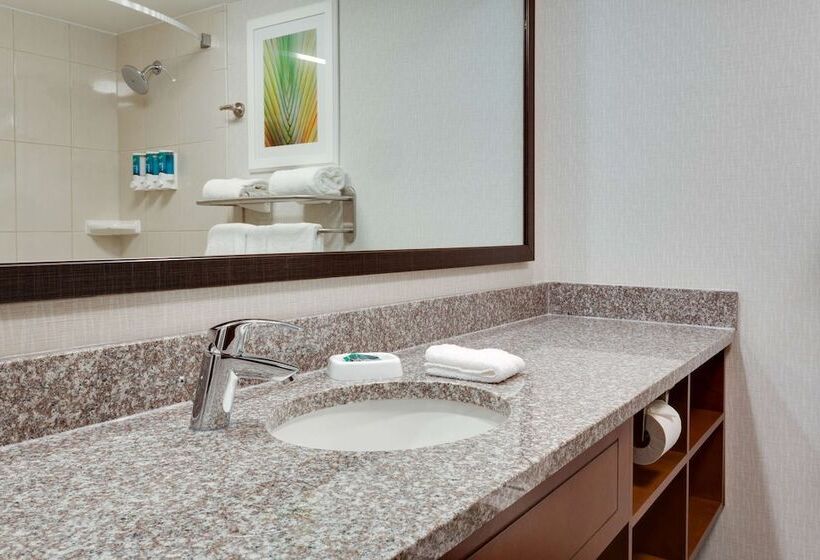 غرفة ديلوكس, Drury Inn & Suites Columbia Stadium Boulevard