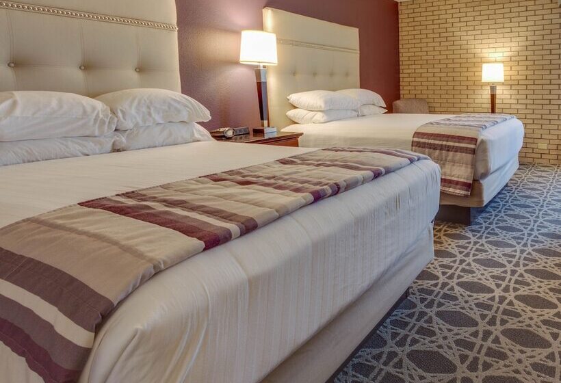 Номер Deluxe, Drury Inn & Suites Hayti Caruthersville