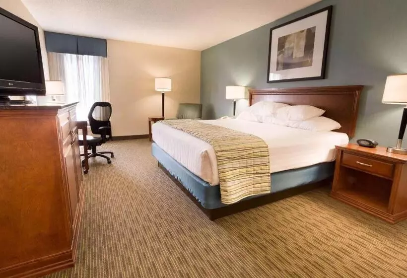 キングサイズベッドのスーペリアルーム, Drury Inn & Suites St Louis Southwest