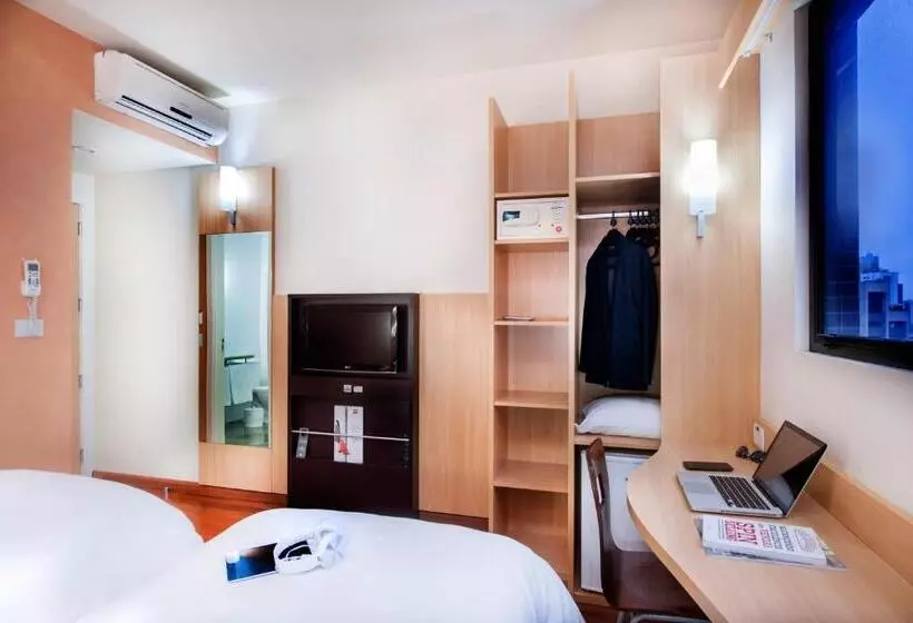 ダブルベッドスタンダードルーム, Ibis Curitiba Shopping