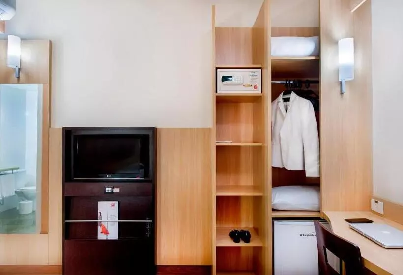 ダブルベッドスタンダードルーム, Ibis Curitiba Shopping