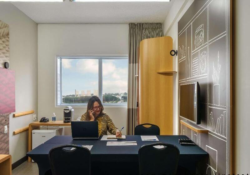 شقة غرفة واحدة, Ibis Curitiba Shopping