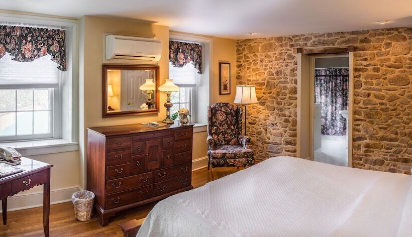 غرفة قياسية سرير كينج, Joseph Ambler Inn