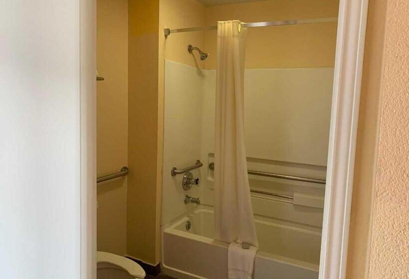 Номер Стандарт Адаптированный для Инвалидов, Key West Inn   Chatsworth