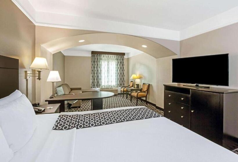 장애인을 위한 스위트, La Quinta By Wyndham Deer Park