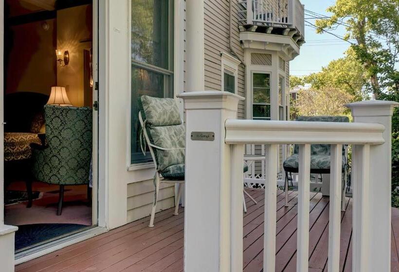 キングサイズベッドのスタンダードルーム, Mira Monte Inn & Suites