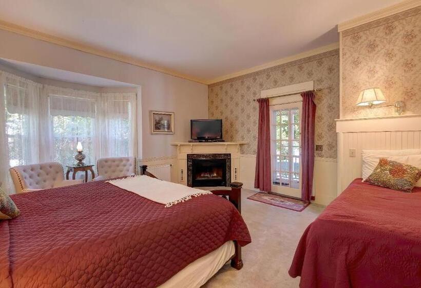 Трехместный Номер Deluxe, Mira Monte Inn & Suites