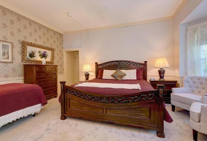 デラックストリプルルーム, Mira Monte Inn & Suites