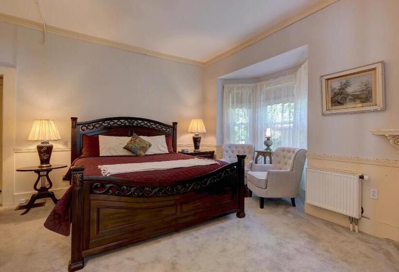 デラックストリプルルーム, Mira Monte Inn & Suites