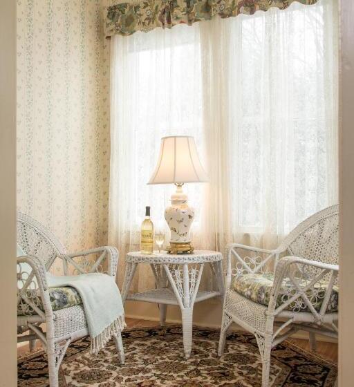 スタンダードルーム, Mira Monte Inn & Suites