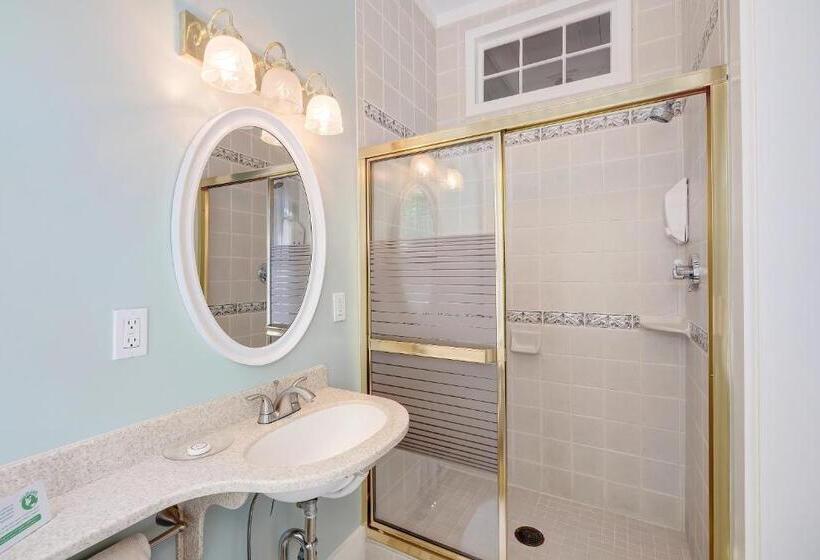 デラックスルーム, Mira Monte Inn & Suites