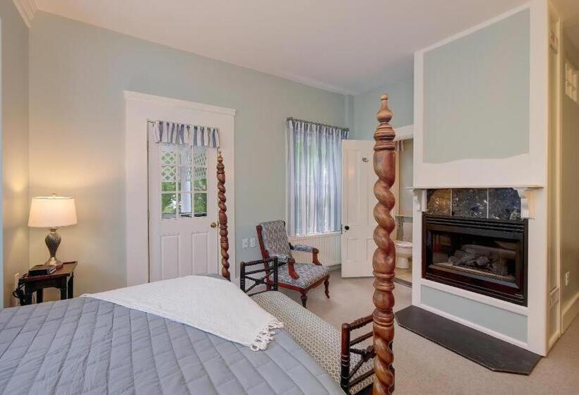 デラックスルーム, Mira Monte Inn & Suites