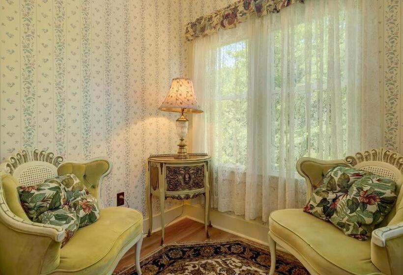 スタンダードルーム, Mira Monte Inn & Suites