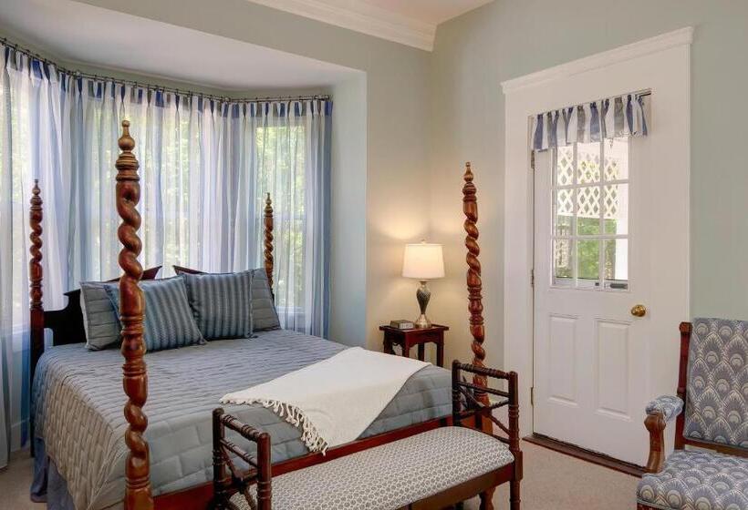 デラックスルーム, Mira Monte Inn & Suites