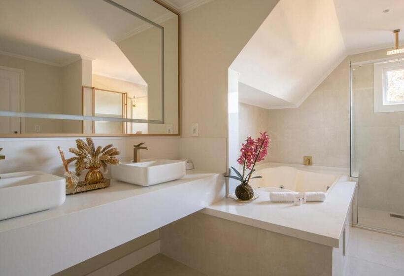 Люкс с гидромассажем, Monte Felice Bosque