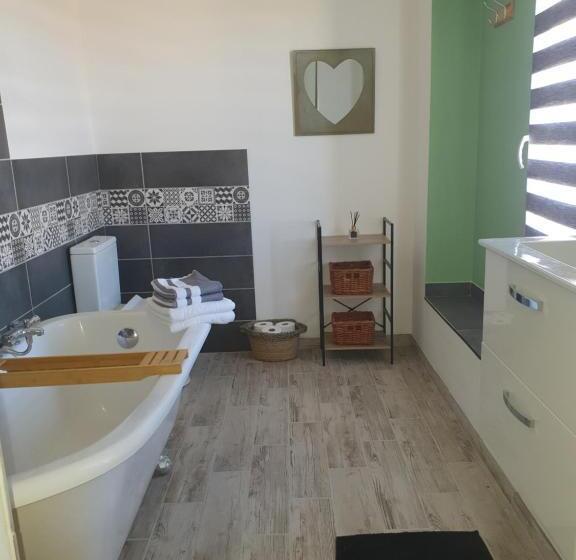 スタンダード4人部屋, Mas De La Forge Noguier