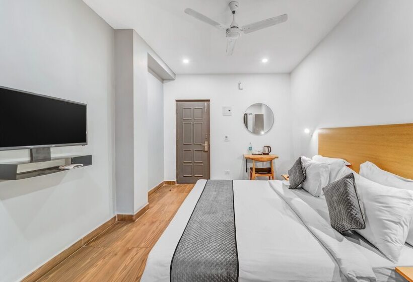 חדר דלוקס, Rohaan Inn   Upar Hotels Ashok Nagar