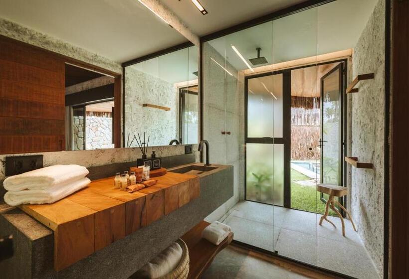 标准平房, Tuju Boutique