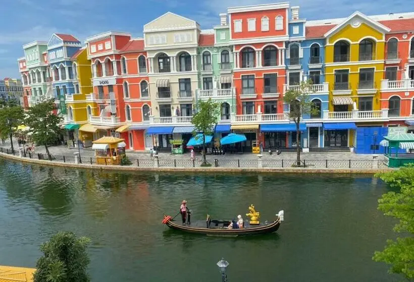 اتاق خانوادگی, Lucky Phu Quoc Riverside Hotel Grand World