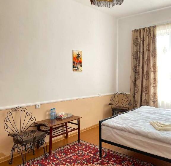 اتاق لوکس, Unoyan Guest House