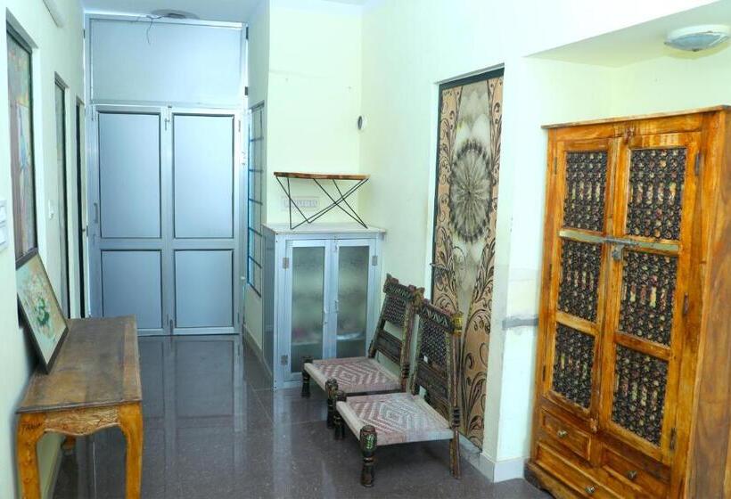 ファミリールーム, Banaji Heritage Havelii