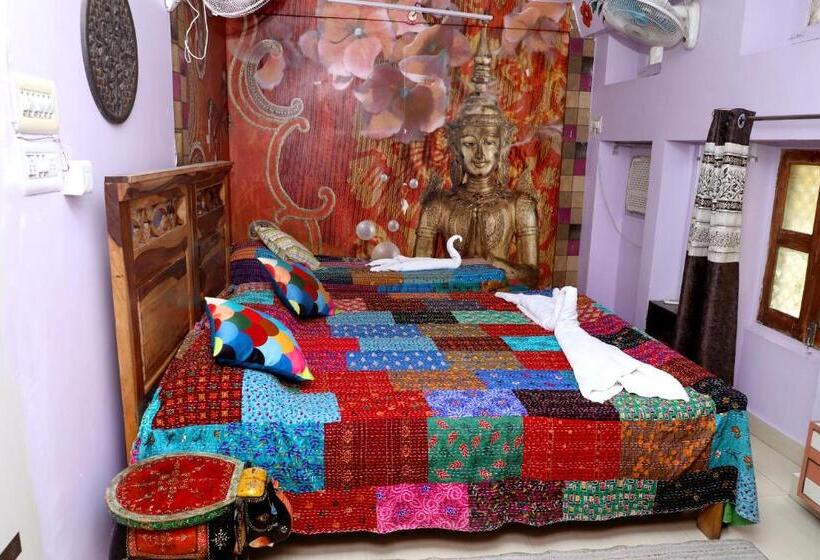 اتاق استاندارد با تخت بزرگ, Banaji Heritage Havelii