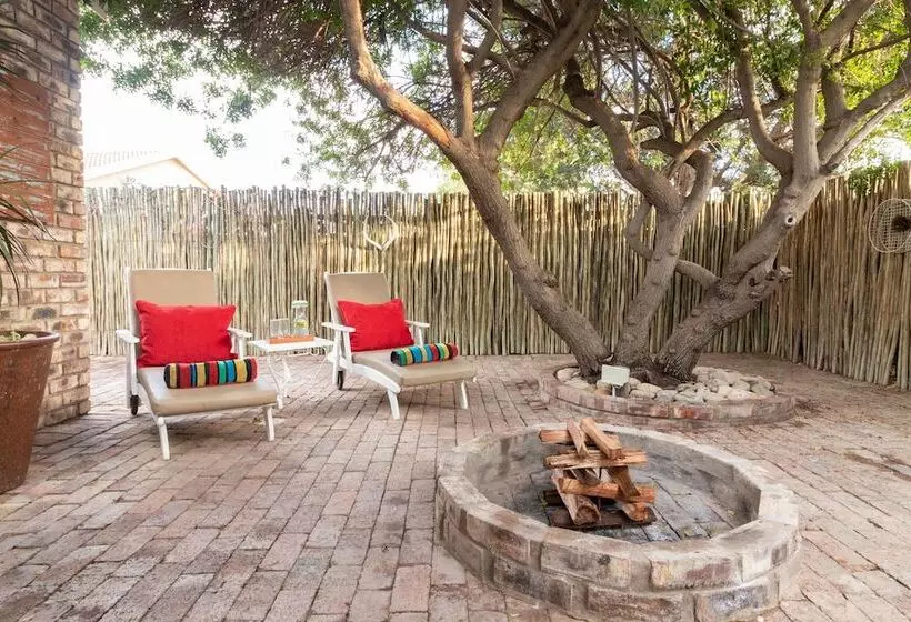 اتاق استاندارد با تخت بزرگ, Earthbound Guest House