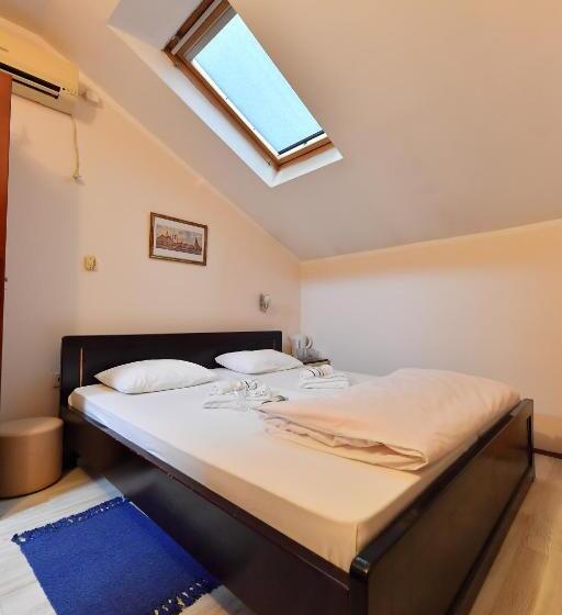 اتاق استاندارد, Apartments & Accommodation Stojic