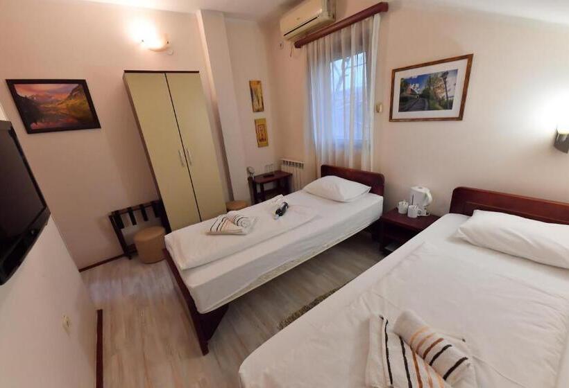 اتاق استاندارد, Apartments & Accommodation Stojic