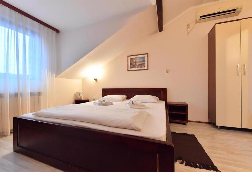 اتاق استاندارد, Apartments & Accommodation Stojic