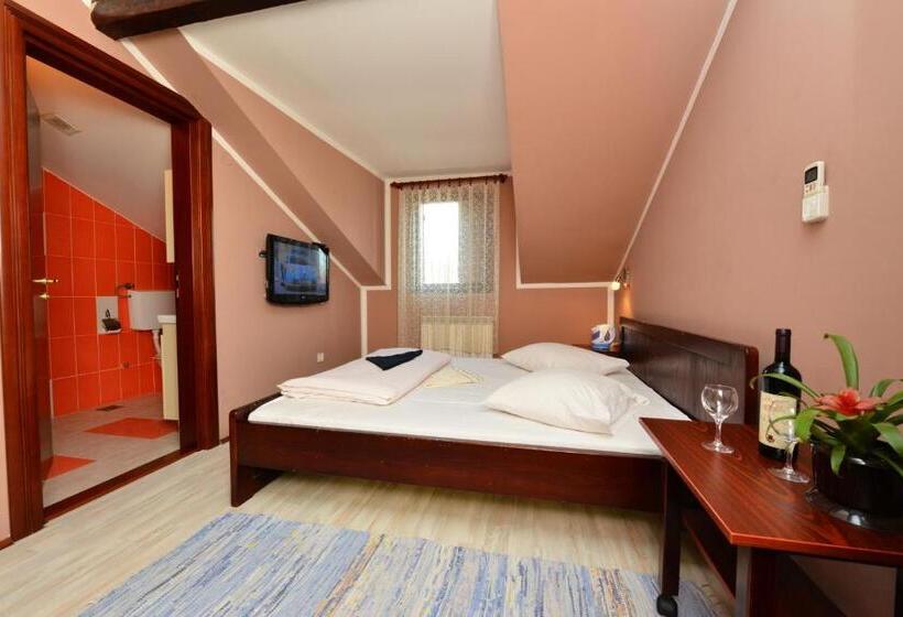 اتاق استاندارد, Apartments & Accommodation Stojic