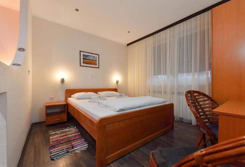 آپارتمان 1 خوابه, Apartments & Accommodation Stojic