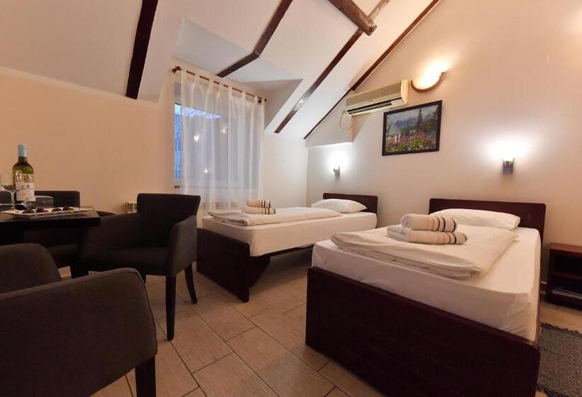 استودیوی استاندارد, Apartments & Accommodation Stojic