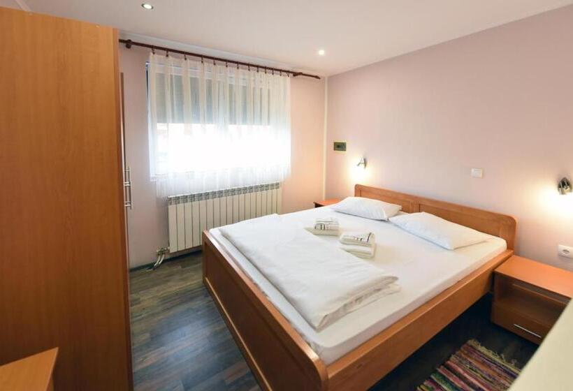 آپارتمان 1 خوابه, Apartments & Accommodation Stojic