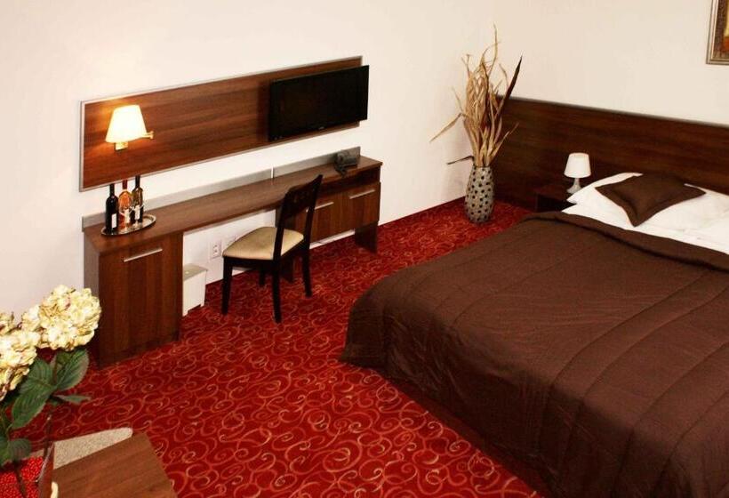 Deluxe Room, Barbakan