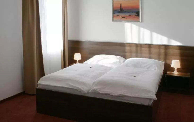 Deluxe Room, Barbakan