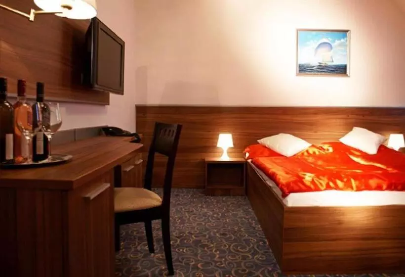 Deluxe Room, Barbakan