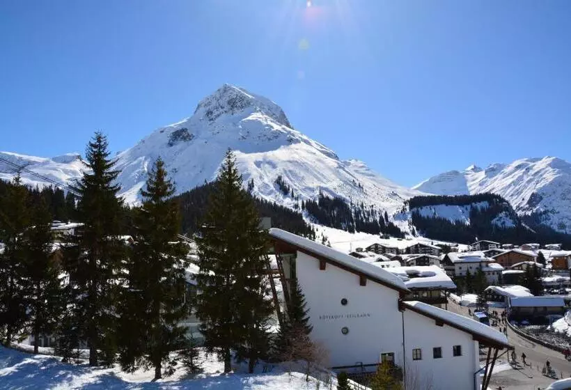 バルコニー付きデラックスルーム, Berghof