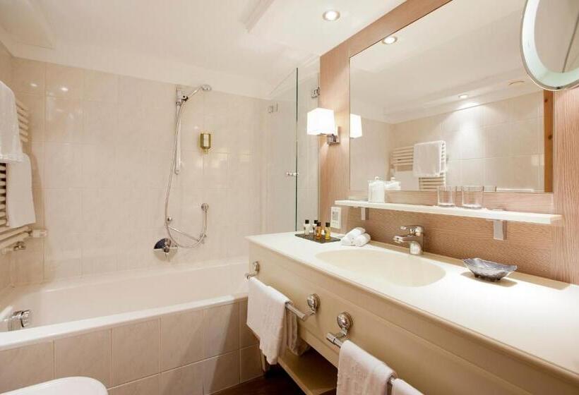 Номер Deluxe с Балконом, Berghof