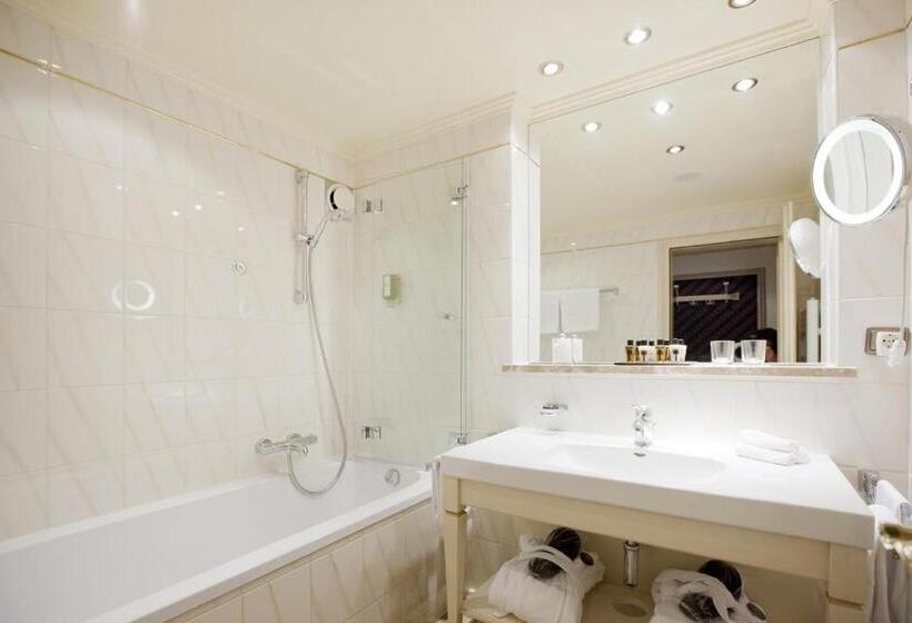 Номер Стандарт, Berghof