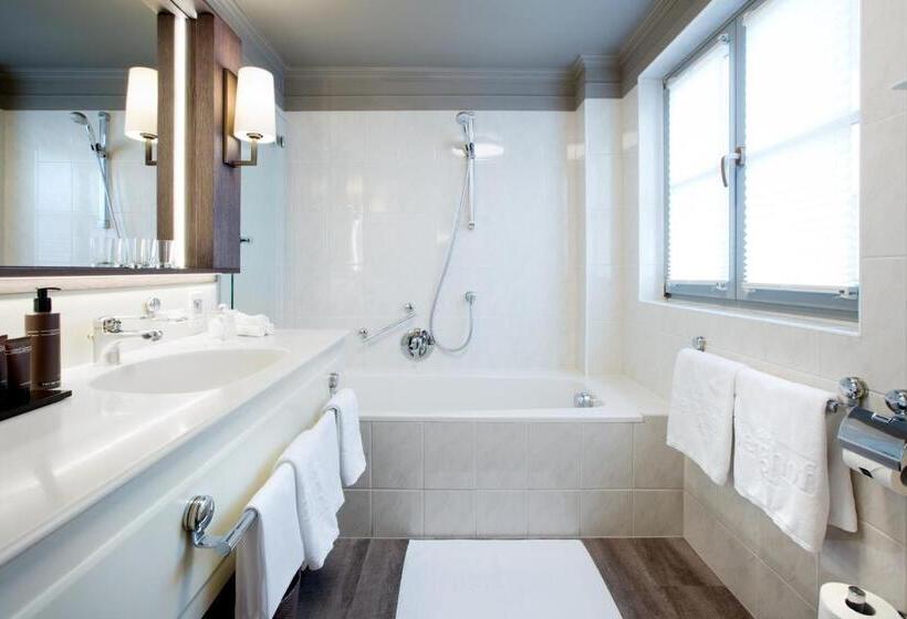 Номер Стандарт, Berghof