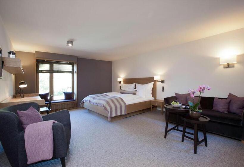 Студия Deluxe, Berghof